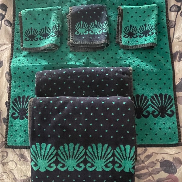 Bath towel and facecloth set - Picture 1 of 3